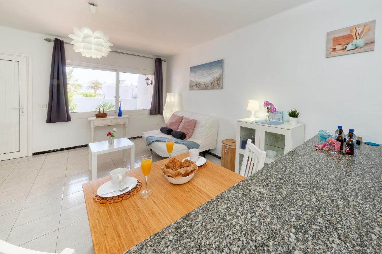 Suite Helios Relax A 500M De La Playa Puerto del Carmen  Exterior photo